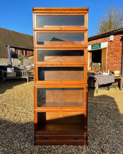 six section oak globe wernicke - CATEGORY: ANTIQUE BOOKCASES - DATED 1900