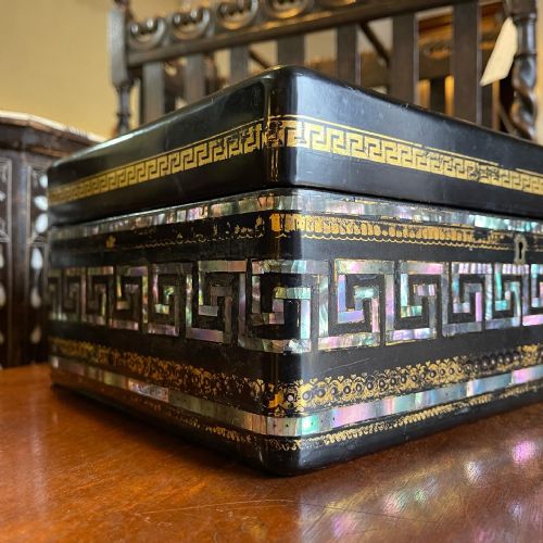VICTORIAN PAPIER MACHE BOX - ADDITIONAL PHOTO 5