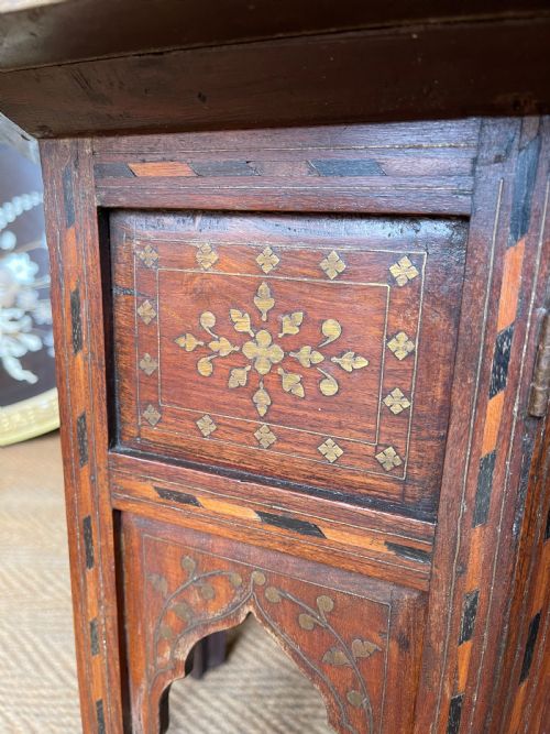 NINETEENTH CENTURY SUSSEX ARMCHAIR - ADDITIONAL PHOTO 3