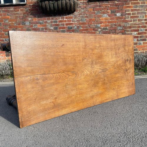 NINETEENTH CENTURY OAK TABLE - ADDITIONAL PHOTO 7