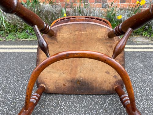 SET OF FOUR NINETEENTH CENTURY YEW WINDSOR ARMCHAIRS - ADDITIONAL PHOTO 5