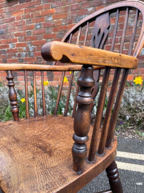SET OF FOUR NINETEENTH CENTURY YEW WINDSOR ARMCHAIRS - ADDITIONAL PHOTO 10