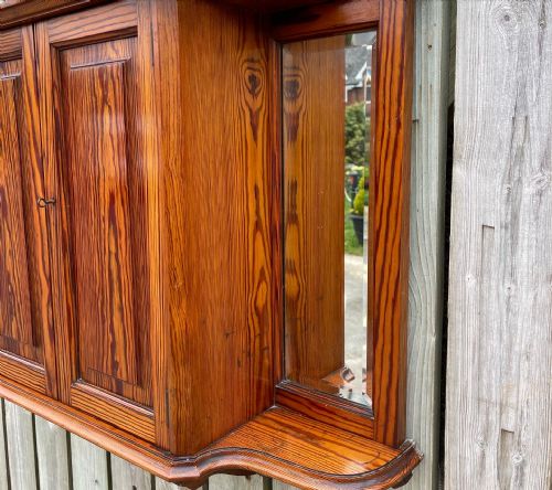 NINETEENTH CENTURY PITCH PINE WALL CUPBOARD - ADDITIONAL PHOTO 2