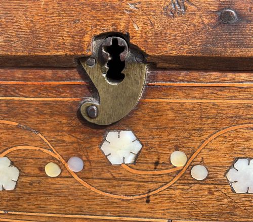 NINETEENTH CENTURY OTTOMAN TRUNK - ADDITIONAL PHOTO 7