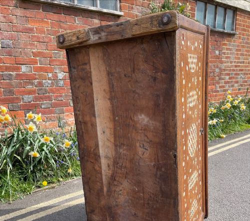 NINETEENTH CENTURY OTTOMAN TRUNK - ADDITIONAL PHOTO 8