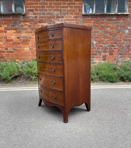 NARROW MAHOGANY BOWFRONTED CHEST - ADDITIONAL PHOTO 1