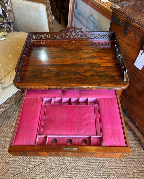 EARLY VICTORIAN ROSEWOOD WORK TABLE - ADDITIONAL PHOTO 8
