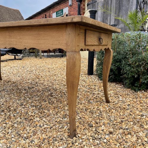 NINETEENTH CENTURY FRENCH OAK TABLE - ADDITIONAL PHOTO 5