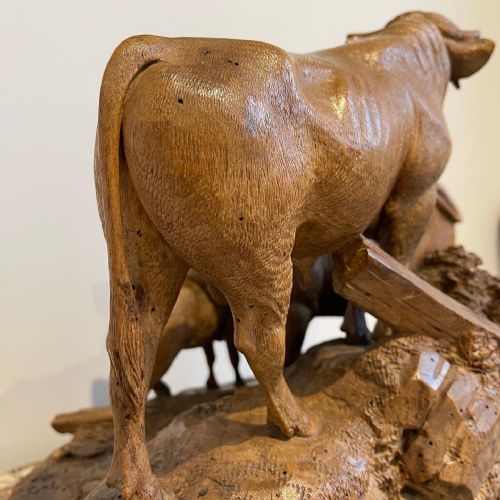 NINETEENTH CENTURY BLACK FOREST CARVING - ADDITIONAL PHOTO 3