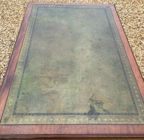 VICTORIAN MAHOGANY PEDESTAL DESK - ADDITIONAL PHOTO 5