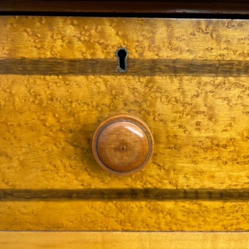 FINE BIRDSEYE MAPLE CHEST - ADDITIONAL PHOTO 4