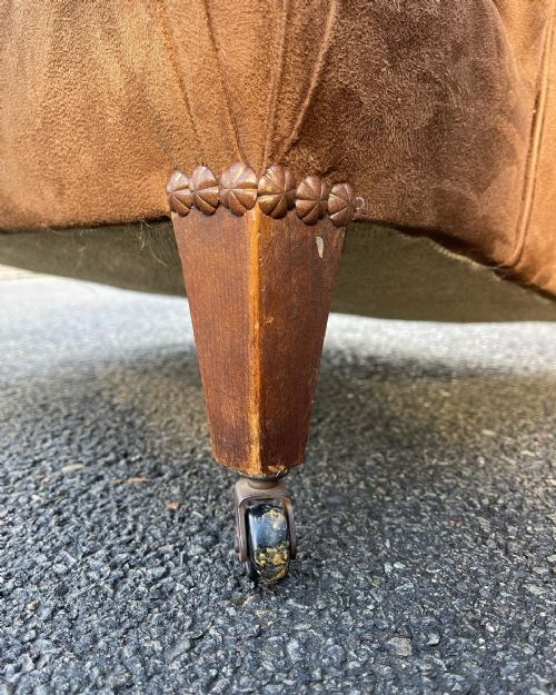HOWARD STYLE ARMCHAIR - ADDITIONAL PHOTO 3