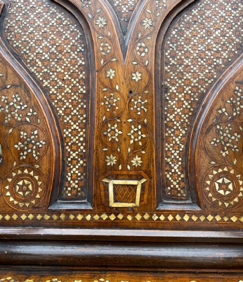 EASTERN MEDITERRANEAN INLAID ARMCHAIR - ADDITIONAL PHOTO 5