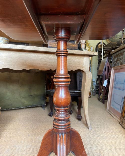 CIRCULAR VICTORIAN MIRROR - ADDITIONAL PHOTO 1
