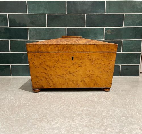 nineteenth century birdseye maple tea caddy - CATEGORY: ANTIQUE BOXES - DATED 19TH CENTURY