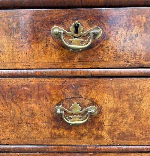 EARLY EIGHTEENTH CENTURY WALNUT CHEST - ADDITIONAL PHOTO 1