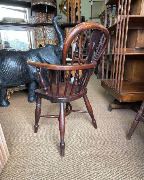 NINETEENTH CENTURY CHILDS WINDSOR - ADDITIONAL PHOTO 3