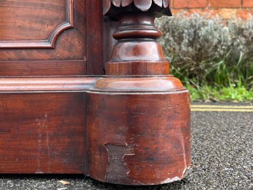 NINETEENTH CENTURY MAHOGANY CHEST - ADDITIONAL PHOTO 4