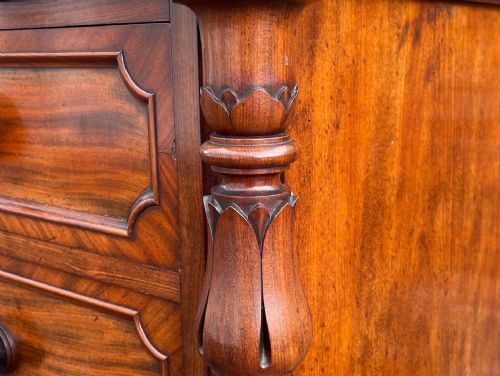 NINETEENTH CENTURY MAHOGANY CHEST - ADDITIONAL PHOTO 9