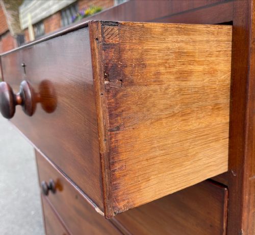 NINETEENTH CENTURY MAHOGANY CHEST - ADDITIONAL PHOTO 4