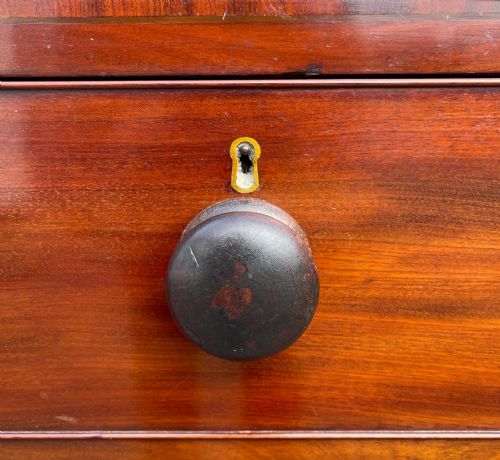 NINETEENTH CENTURY MAHOGANY CHEST - ADDITIONAL PHOTO 5