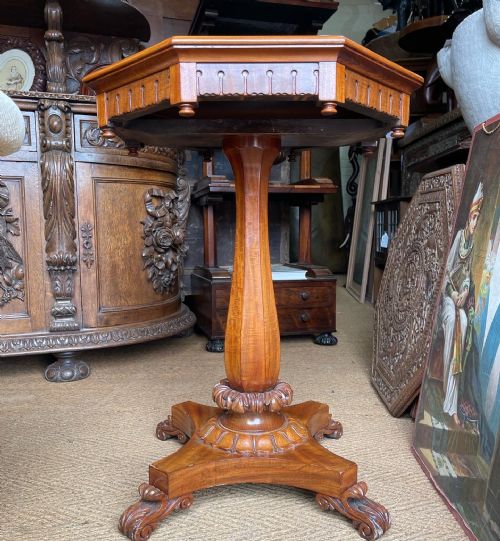EARLY VICTORIAN MAHOGANY TABLE - ADDITIONAL PHOTO 3
