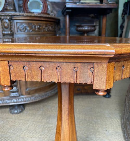 EARLY VICTORIAN MAHOGANY TABLE - ADDITIONAL PHOTO 4