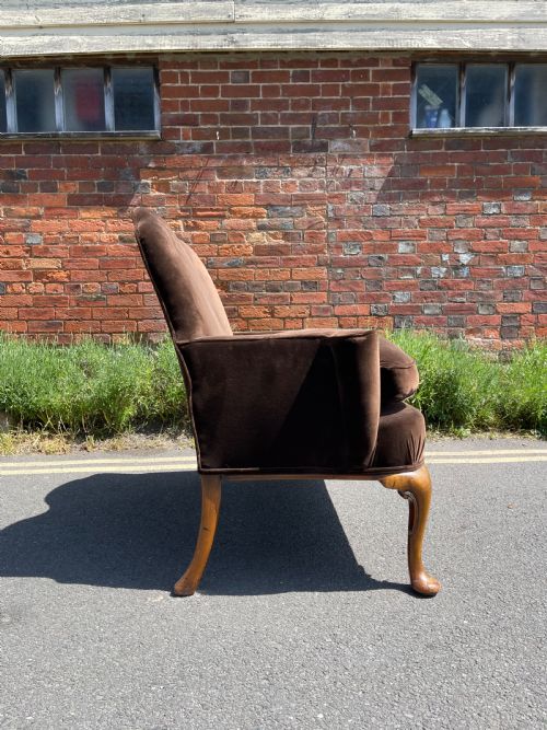 SMALL WALNUT SOFA - ADDITIONAL PHOTO 1