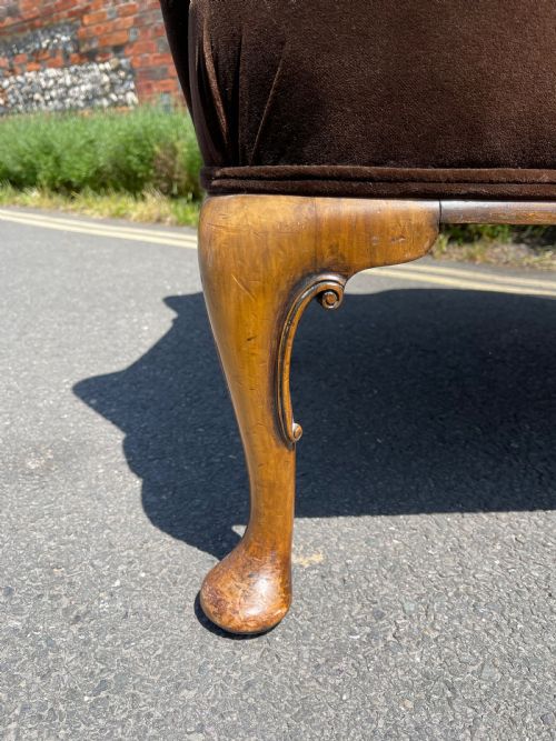 SMALL WALNUT SOFA - ADDITIONAL PHOTO 2