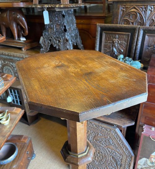 GOTHIC OAK PEDESTAL - ADDITIONAL PHOTO 2