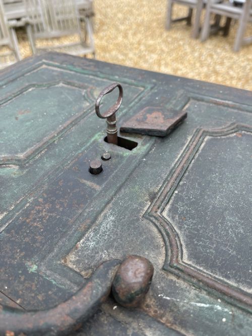 NINETEENTH CENTURY STRONG BOXSAFE - ADDITIONAL PHOTO 3