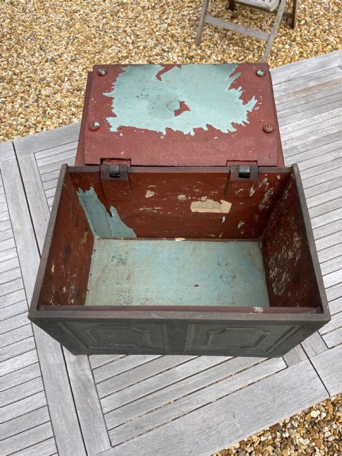 NINETEENTH CENTURY STRONG BOXSAFE - ADDITIONAL PHOTO 4