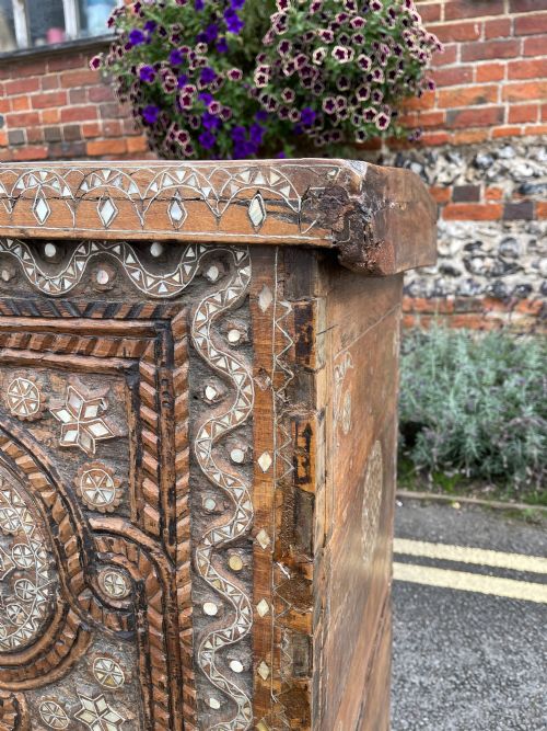 MIDDLE EASTERN INLAID TRUNK - ADDITIONAL PHOTO 9