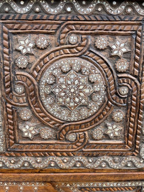 MIDDLE EASTERN INLAID TRUNK - ADDITIONAL PHOTO 10