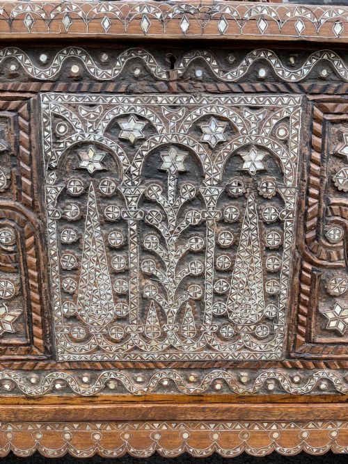 MIDDLE EASTERN INLAID TRUNK - ADDITIONAL PHOTO 11
