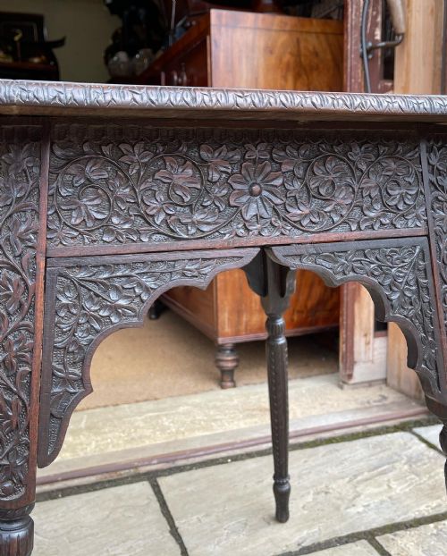 NINETEENTH CENTURY NORTH INDIAN PADOUK TABLE - ADDITIONAL PHOTO 4