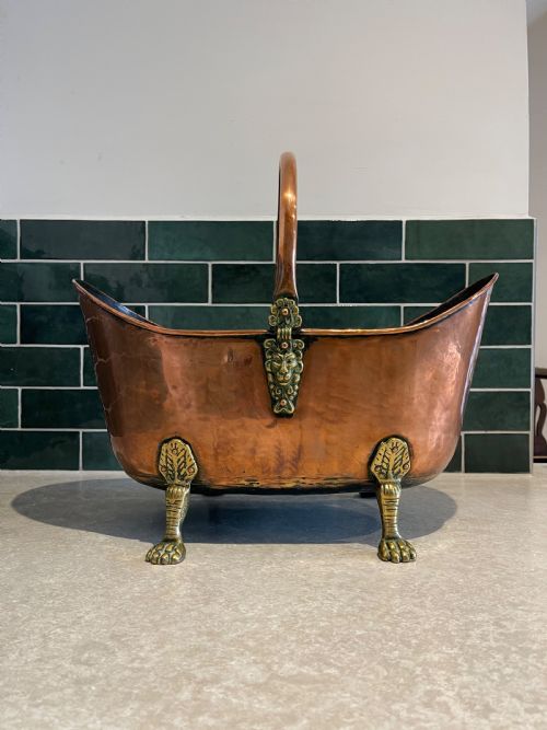 late victorian coalkindling scuttle - CATEGORY: ANTIQUE METAL - DATED 1900