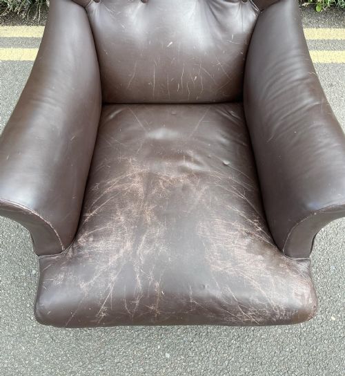 LATE VICTORIAN LEATHER ARMCHAIR - ADDITIONAL PHOTO 5