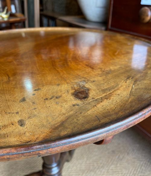 EIGHTEENTH CENTURY MAHOGANY TRIPOD TABLE - ADDITIONAL PHOTO 1