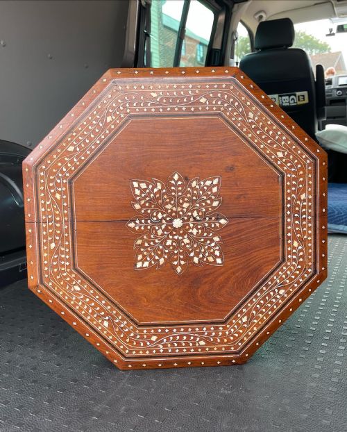 HOSHIARPUR TABLE - ADDITIONAL PHOTO 1