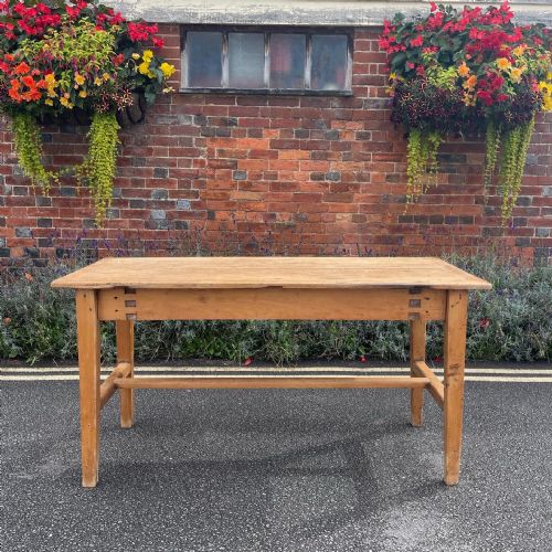 MID NINETEENTH CENTURY PINE TABLE - ADDITIONAL PHOTO 6