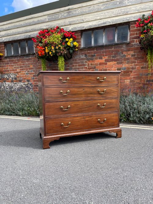 georgian mahogany chest of drawers - CATEGORY: ANTIQUE CHEST OF DRAWERS - DATED 18TH CENTURY