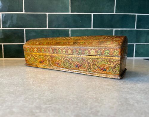 kashmiri papiermache box - CATEGORY: ANTIQUE BOXES - DATED 1890