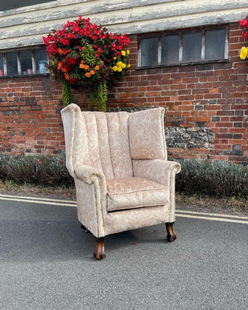 large wing armchair - CATEGORY: ANTIQUE CHAIRS - DATED 1900
