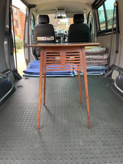 LIBERTYS OAK TABLE - ADDITIONAL PHOTO 4
