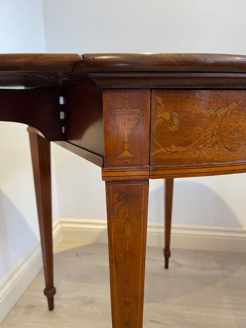 FINE INLAID MAHOGANY PEMBROKE TABLE - ADDITIONAL PHOTO 9