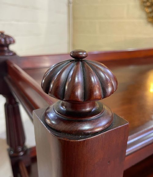 EARLY VICTORIAN MAHOGANY BUFFET - ADDITIONAL PHOTO 1