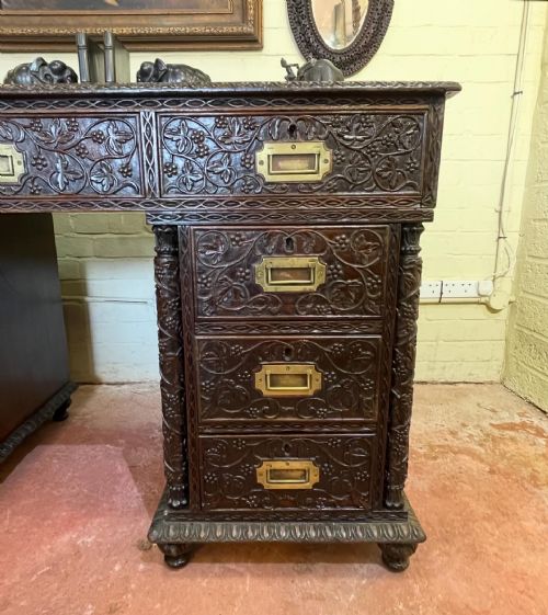 ANGLO INDIAN PADAUK PEDESTAL DESK - ADDITIONAL PHOTO 1