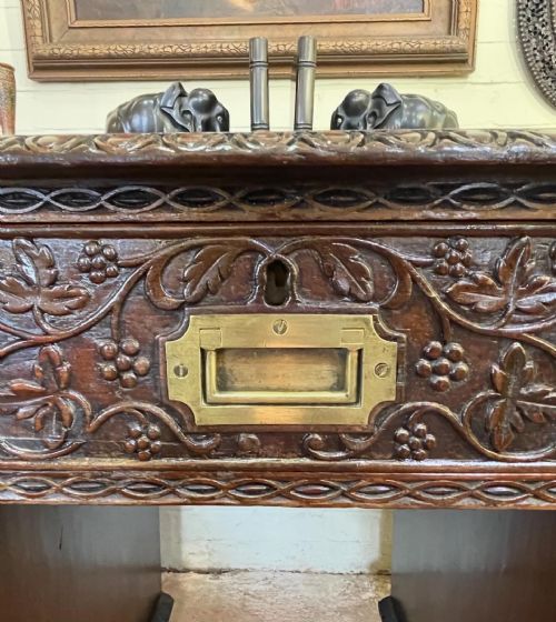 ANGLO INDIAN PADAUK PEDESTAL DESK - ADDITIONAL PHOTO 4