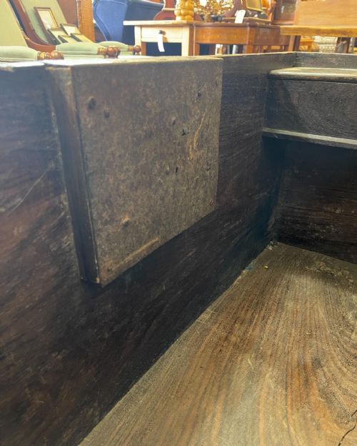 EIGHTEENTH CENTURY BATAVIAN TRUNK - ADDITIONAL PHOTO 5